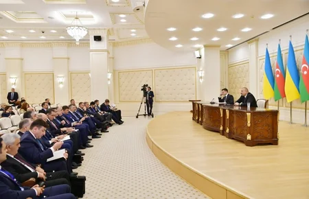Azərbaycan və Ukrayna prezidentləri mətbuata bəyanatlarla çıxış ediblər