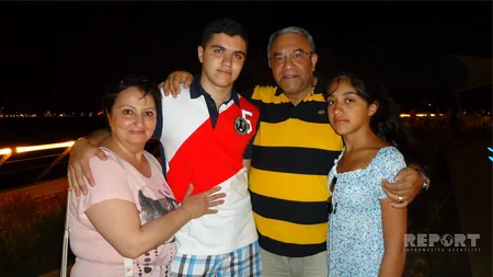 On iki ildən sonra dünyaya gələn övlad, atasız böyüyən kiçik qız, məşəqqətli həyat yolu və adı dillər əzbəri olan aktrisa