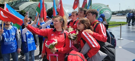 Türkiyə avarçəkənləri beynəlxalq yarış üçün Bakıya gəlib