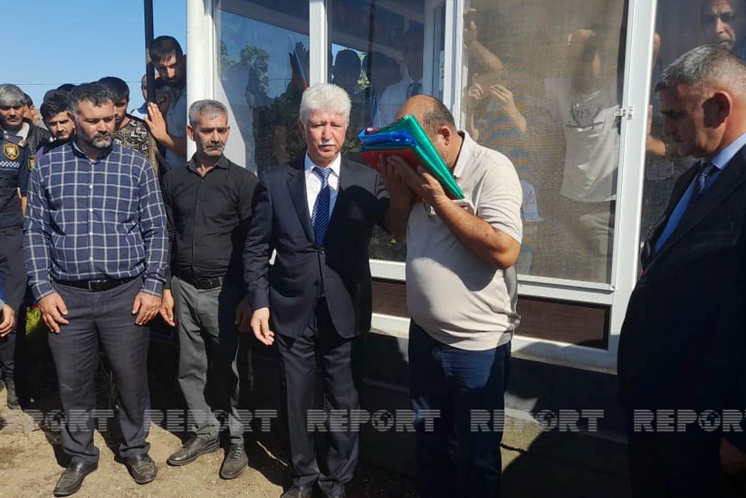 Şəhid Hüseynalı Nəbiyev Cəlilabadda torpağa tapşırılıb