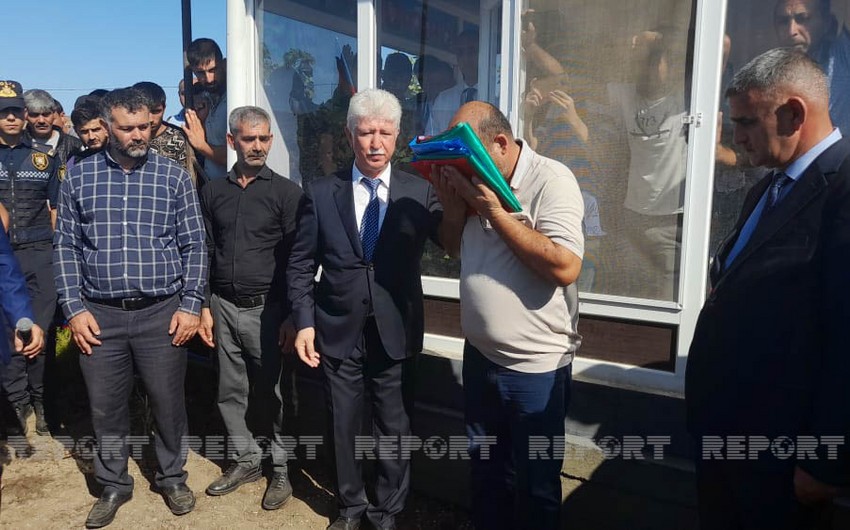 Şəhid Hüseynalı Nəbiyev Cəlilabadda torpağa tapşırılıb
