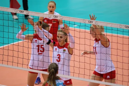 Azərbaycanın qadın voleybol yığması Belarusa uduzub