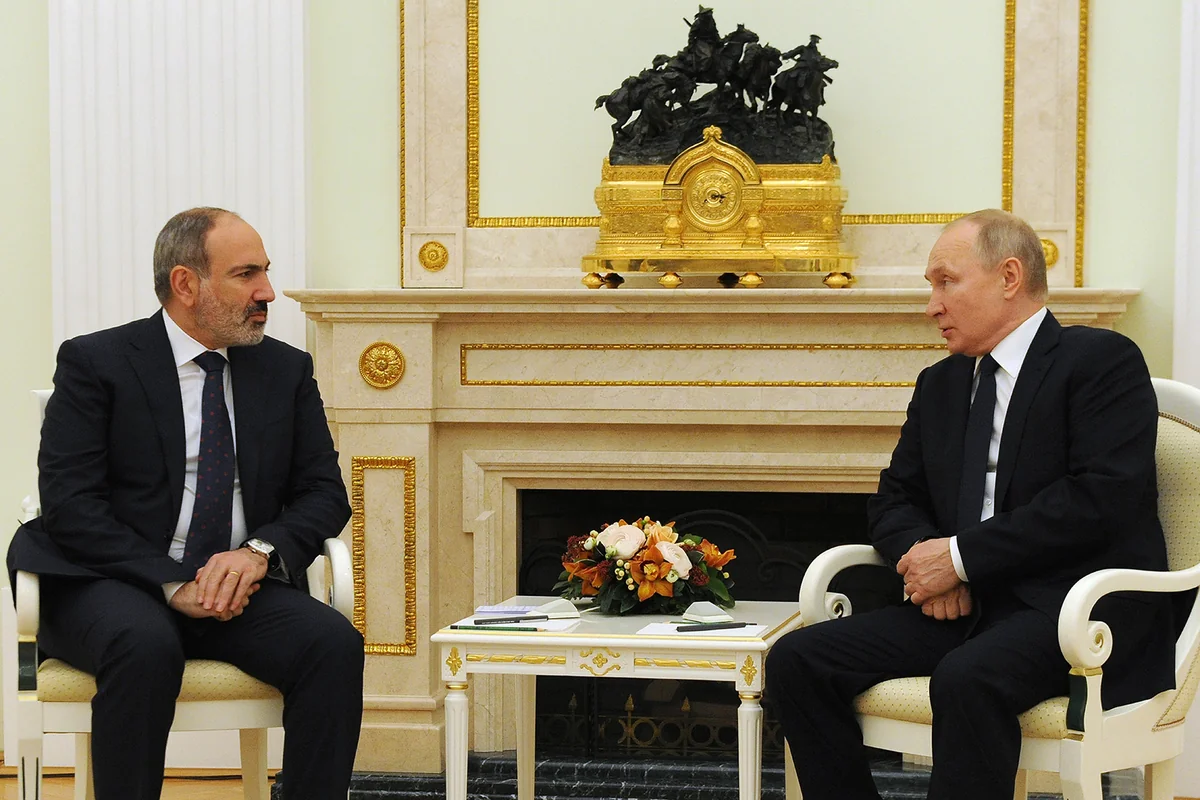 Putin, Pashinyan discuss Karabakh