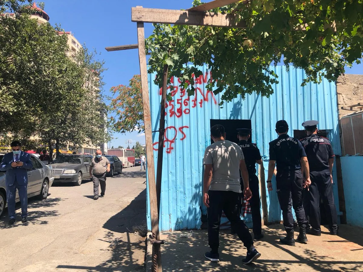 Sarayda qanunsuz ət kəsimi ilə məşğul olan şəxslər saxlanılıblar