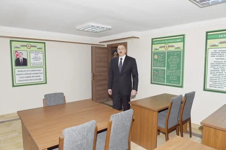 Prezident DSX-nin Naxçıvan şəhər Qaraçuq ərazi dairəsindəki sərhəd dəstəsində yaradılan şəraitlə tanış olub