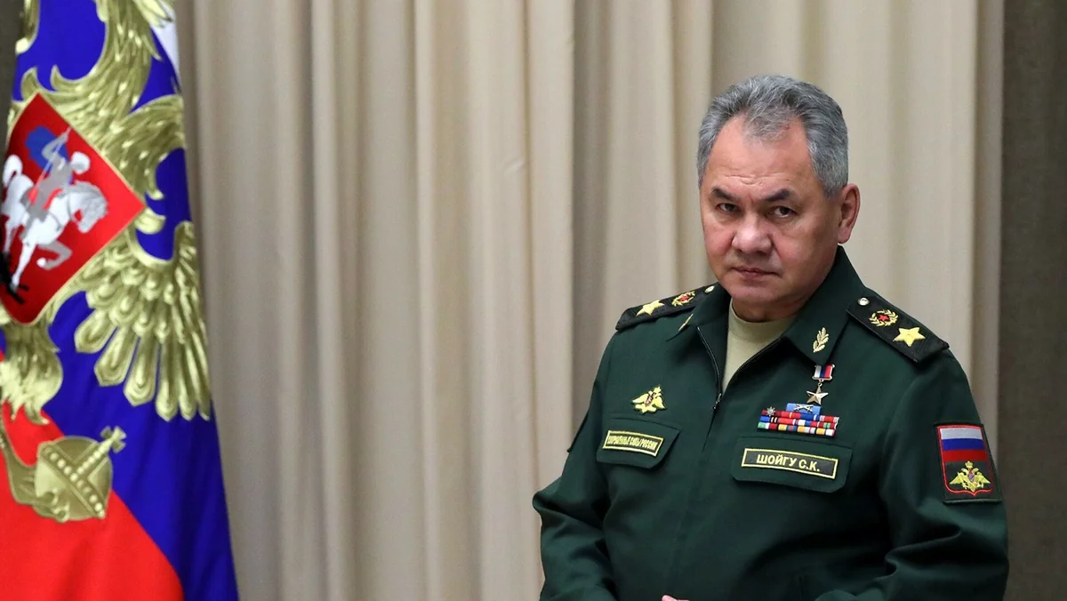 Шойгу провел телефонный разговор с армянским коллегой