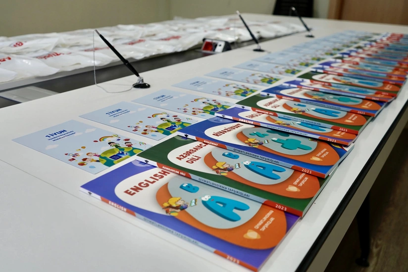 ГЭЦ Азербайджана подарил детям шехидов учебные пособия