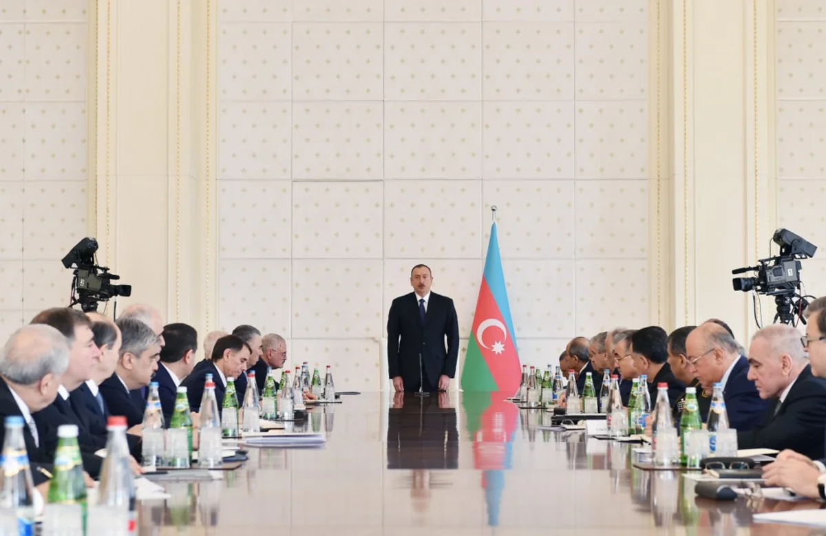 ​Prezident İlham Əliyevin sədrliyi ilə Nazirlər Kabinetinin iclası keçirilib