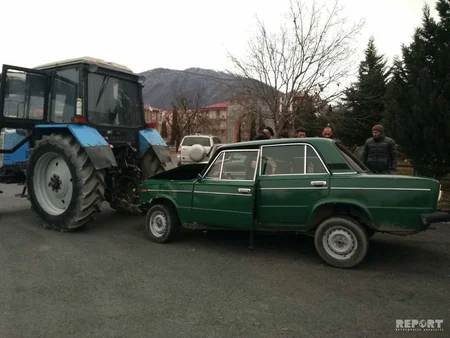 Qaxda yol qəzası olub, iki nəfər xəsarət alıb - FOTO