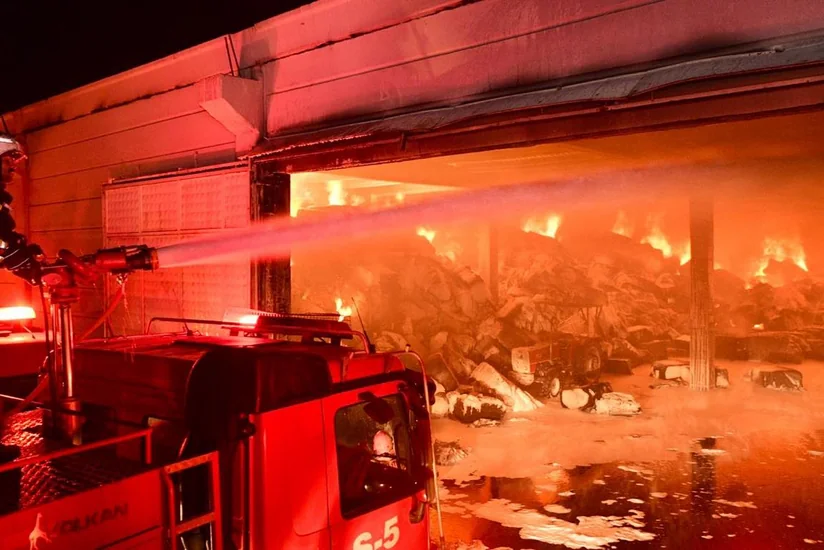 Salyanda ev yanıb, bir nəfər tüstüdən zəhərlənib