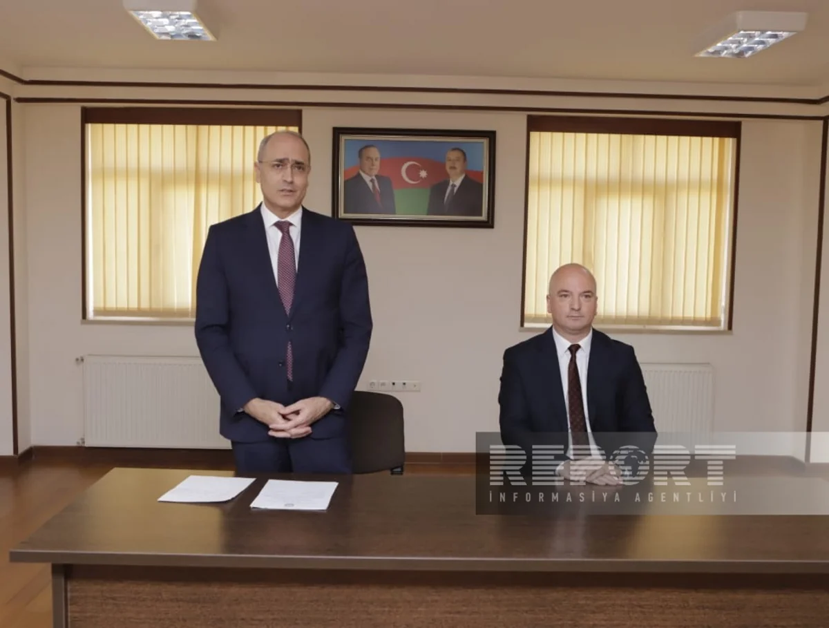 Naxçıvanda təhsil naziri kollektivə təqdim olunub