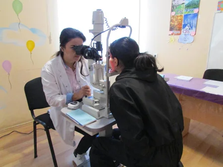 Qərbi Azərbaycandan deportasiya olunmuş qaçqınların tibbi müayinələri təşkil edilib