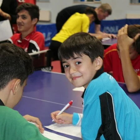 AMADA gimnastika və stolüstü tennislə məşğul olan idmançılar üçün seminar təşkil edib