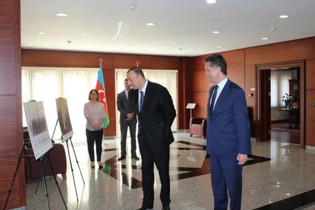 ​Azərbaycan Prezidenti Süleyman Dəmirəlin vəfatı ilə əlaqədar Türkiyə səfirliyində olub