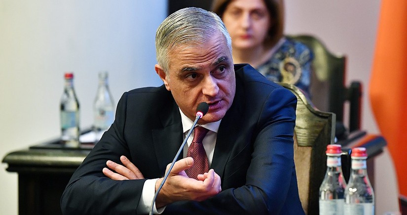 Mher Qriqoryan: İrəvan və Bakı sərhədlərin delimitasiyası məsələsi üzrə dialoqu davam etdirir
