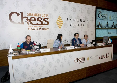 Vladimir Kramnik: Rauf ehtiyatlı oynadı - FOTO