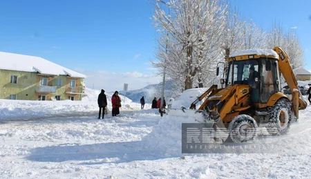 Daşkəsənə güclü qar yağıb, avtomobil yollarında çətinlik yaranıb
