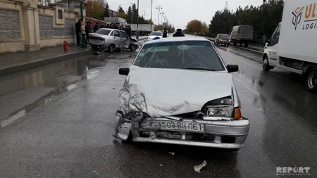 Kürdəmirdə yol qəzası olub, qadın sərnişin xəsarət alıb - FOTO - VİDEO - YENİLƏNİB