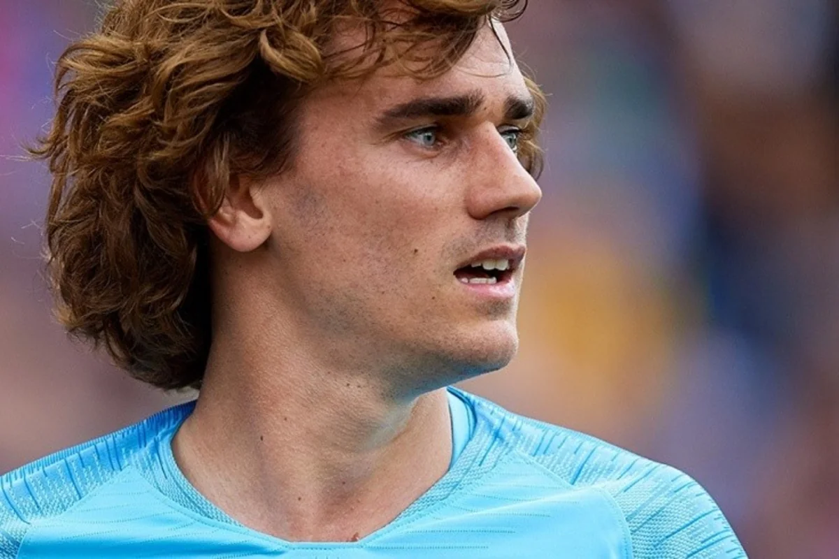 Гризманн: буду преданно биться за футболку Барселоны