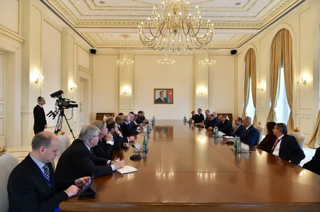 Президент Ильхам Алиев принял группу участников V Всемирного конгресса новостных агентств - ДОПОЛНЕНО