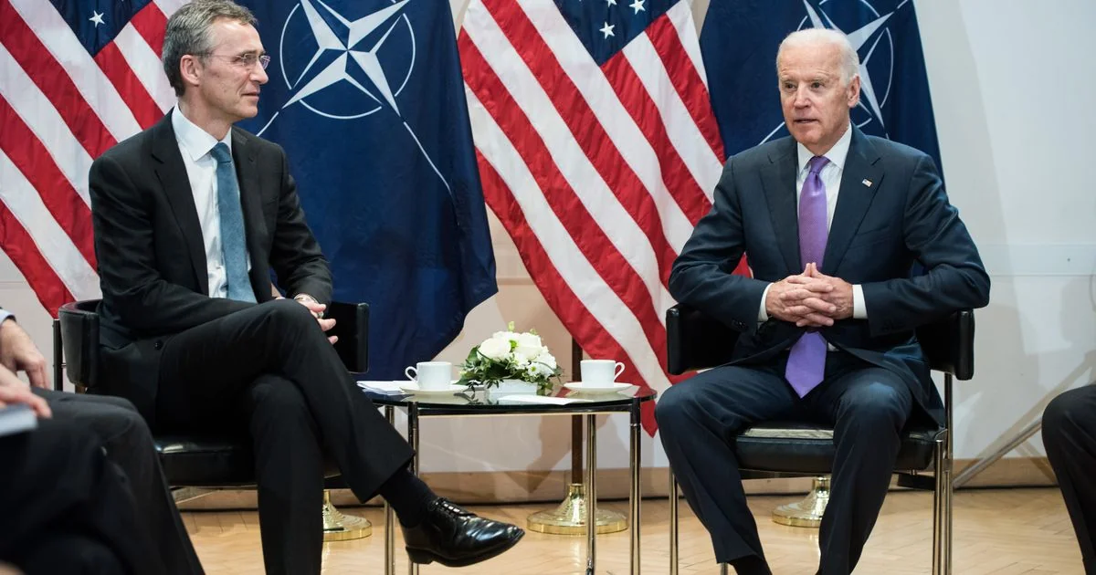 Байден провел переговоры с генсеком НАТО