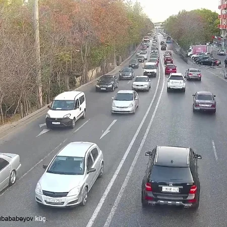 Bakının bir sıra yollarında tıxac yaranıb