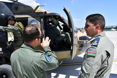 Azerbaijani, Turkish military pilots hold joint training