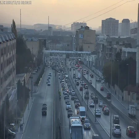 Bakının bir sıra yollarında tıxac yaranıb