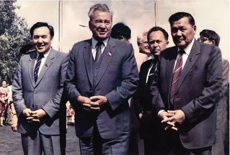 Almatıda Kunayev küçələrinin adları dəyişdirilir