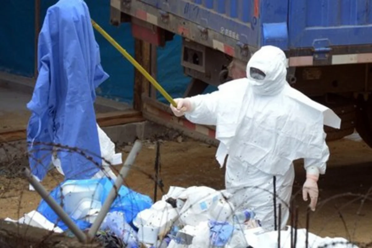 ​Eboladan ölənlərin sayı 6388 nəfərə çatıb