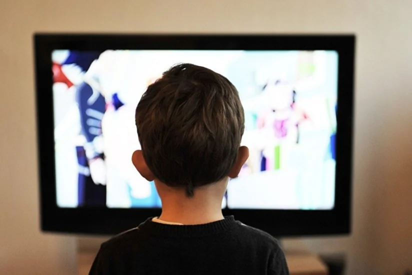 Ombudsman uşaq televiziyasının yaradılmasını təklif edir