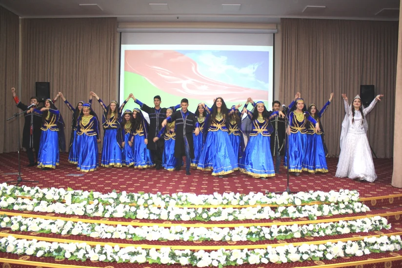 В Азербайджане прошла церемония награждения победителей Республиканской олимпиады по русскому языку и литературе