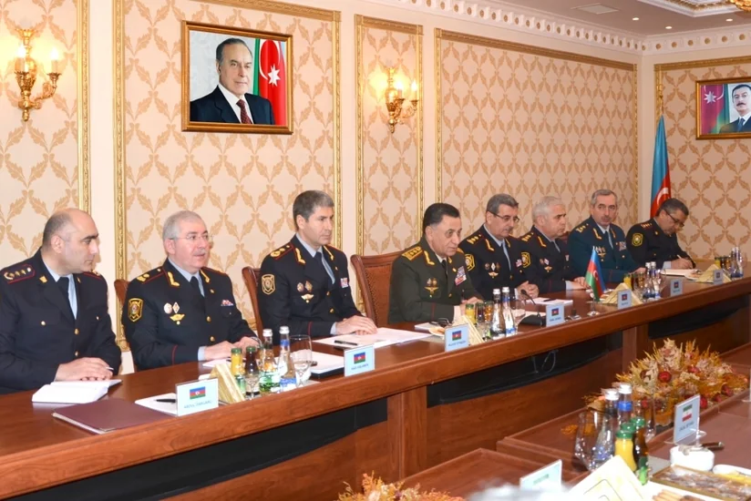Ramil Usubov İranın Sərhəd Qoşunlarının komandanını qəbul edib