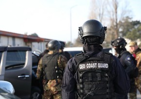 Gürcüstanda polislərə hücum olub, 3 əməkdaş yaralanıb