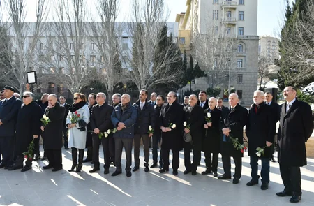 Prezident İlham Əliyev maestro Niyazinin Bakıda abidəsinin açılış mərasimində iştirak edib - YENİLƏNİB