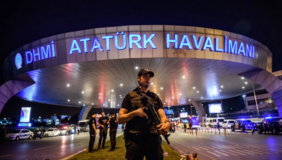 İstanbulun Atatürk hava limanının fəaliyyəti bərpa olunub