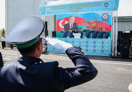 Xidmətə yeni qəbul olunmuş gömrükçülərin andiçmə mərasimi keçirilib