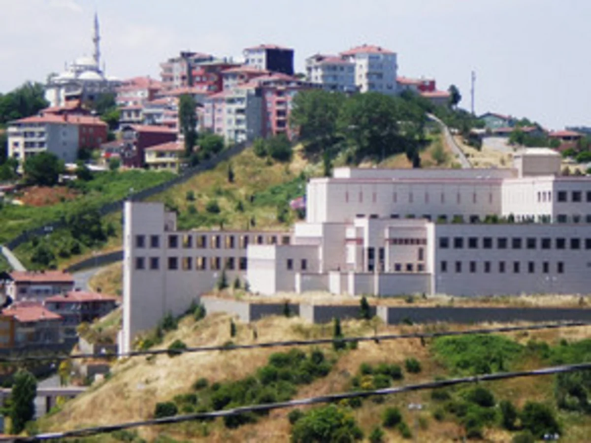 ​ABŞ-ın Türkiyədəki diplomatik nümayəndəlikləri viza verilməsini dayandırıb