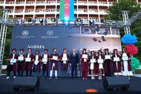 Azərbaycan Əmək və Sosial Münasibətlər Akademiyasında “Məzun günü” keçirilib