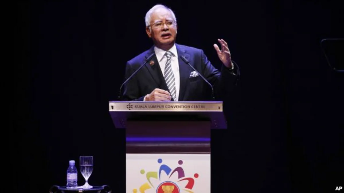 27-ci ASEAN sammiti öz işinə başlayıb