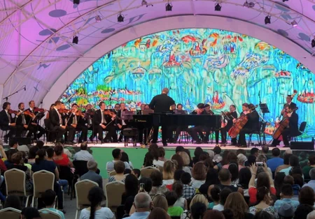 Qəbələ VII Beynəlxalq Musiqi Festivalı atəşfəşanlıqla başa çatıb - FOTO
