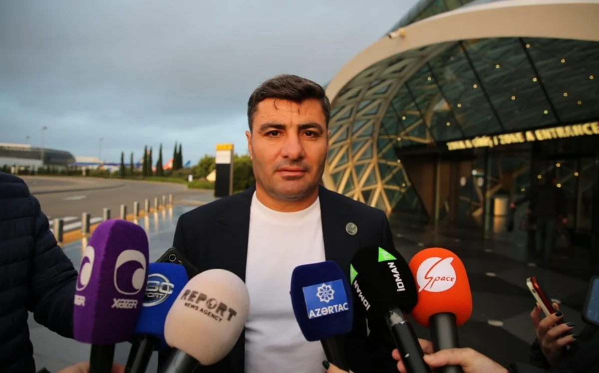 Azərbaycan millisinin baş məşqçisi: Debüt matçında bir az həyəcan var idi