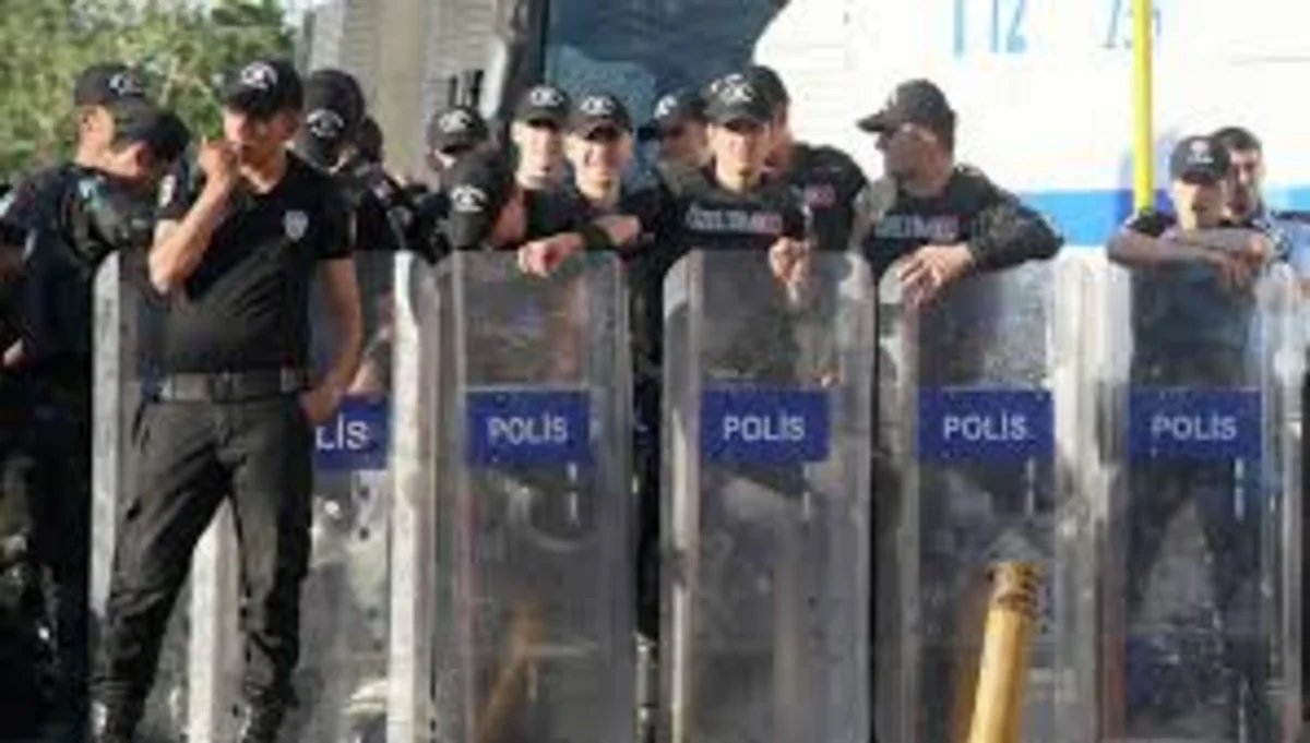 Полиция Турции принимает повышенные меры по обеспечению безопасности фанатов Локомотива