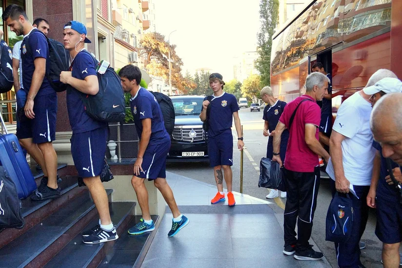 Kəpəzin Avropa Liqasındakı rəqibi Bakıya 19 futbolçu ilə gəlib - VİDEO
