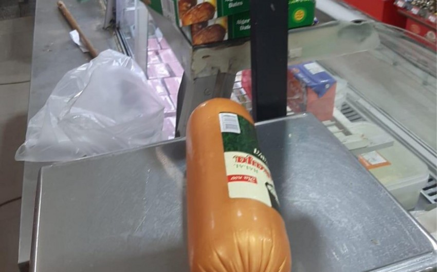 Lənkəranda marketdə istehlak üçün yararsız qida məhsulları aşkar edilib