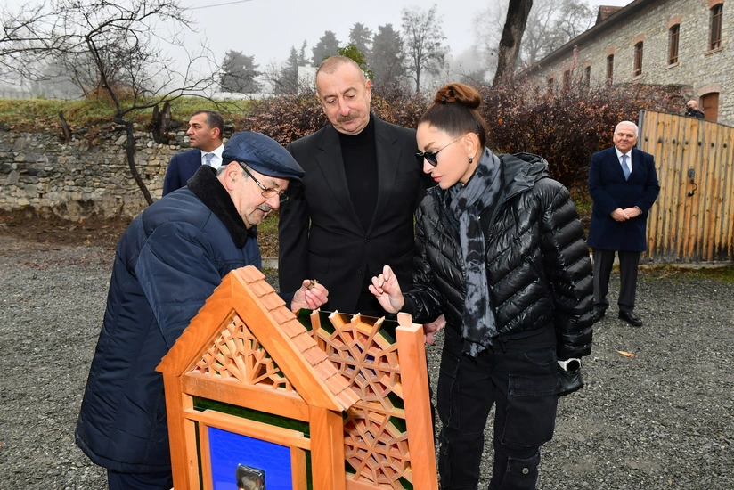 Prezident “Yuxarı Baş” Milli Tarix-Memarlıq Qoruğu ərazisində aparılan təmir-bərpa işləri ilə tanış olub - YENİLƏNİB