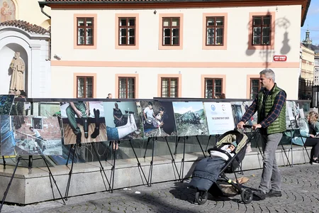 Snapshots of Sorrow: Azerbaijan's mine victims remembered in Prague