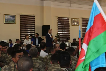 Azərbaycanın hərbi hissələrində bayram tədbirləri keçirilir