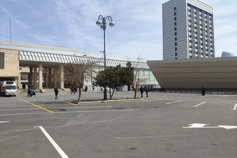 Bakı Dəmiryol Vağzalında parklanma xidməti müvəqqəti dayandırılır