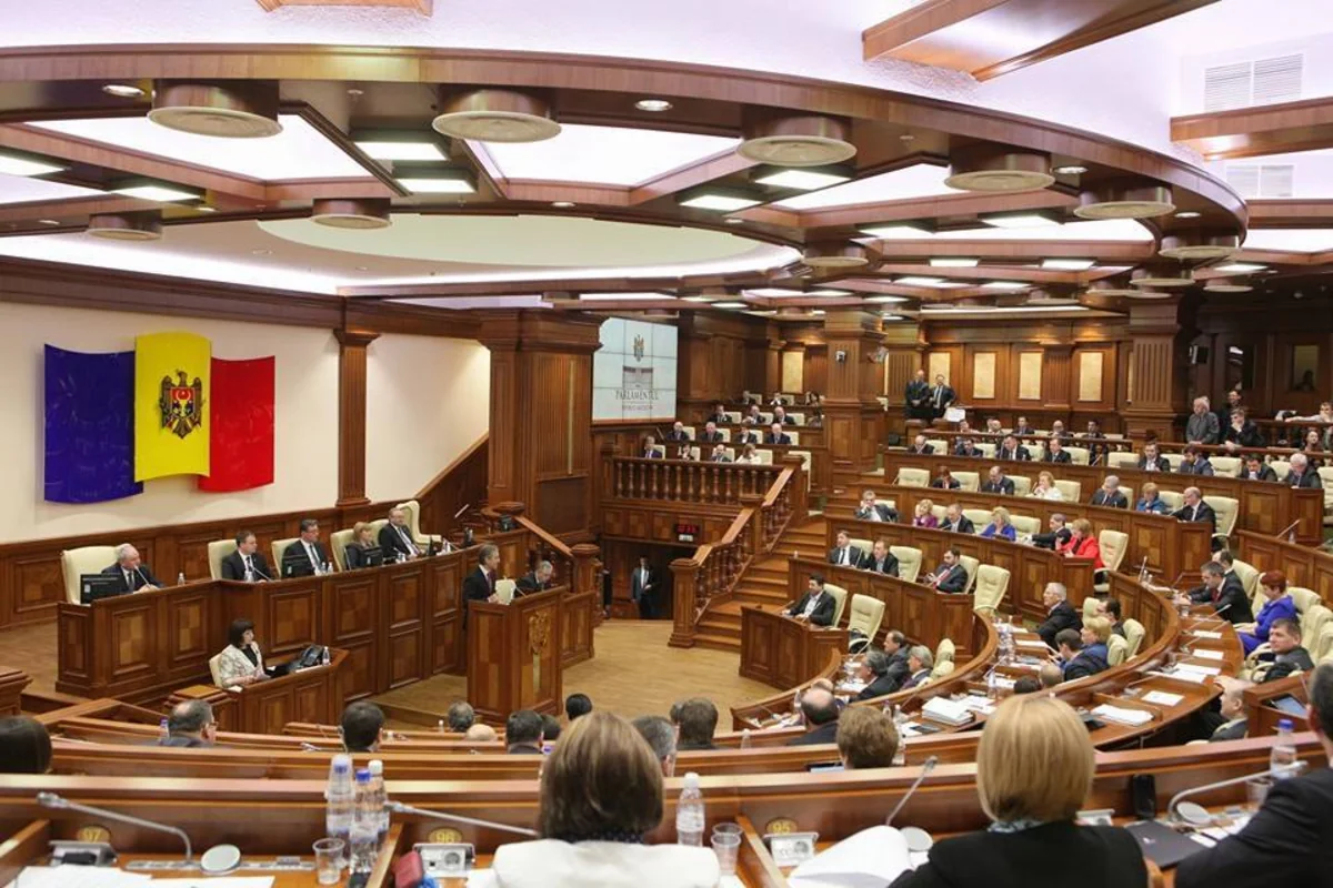 Moldova parlamenti hökuməti istefaya göndərib